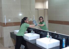Tìm hiểu dịch vụ vệ sinh văn phòng tại TPHCM uy tín